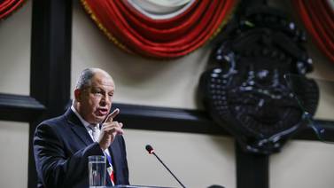 Expresidente Luis Guillermo Solís le reclama a Rodrigo Chaves