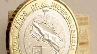 Bancos soltarán este jueves 420 mil monedas de ¢500 conmemorativas al Bicentenario