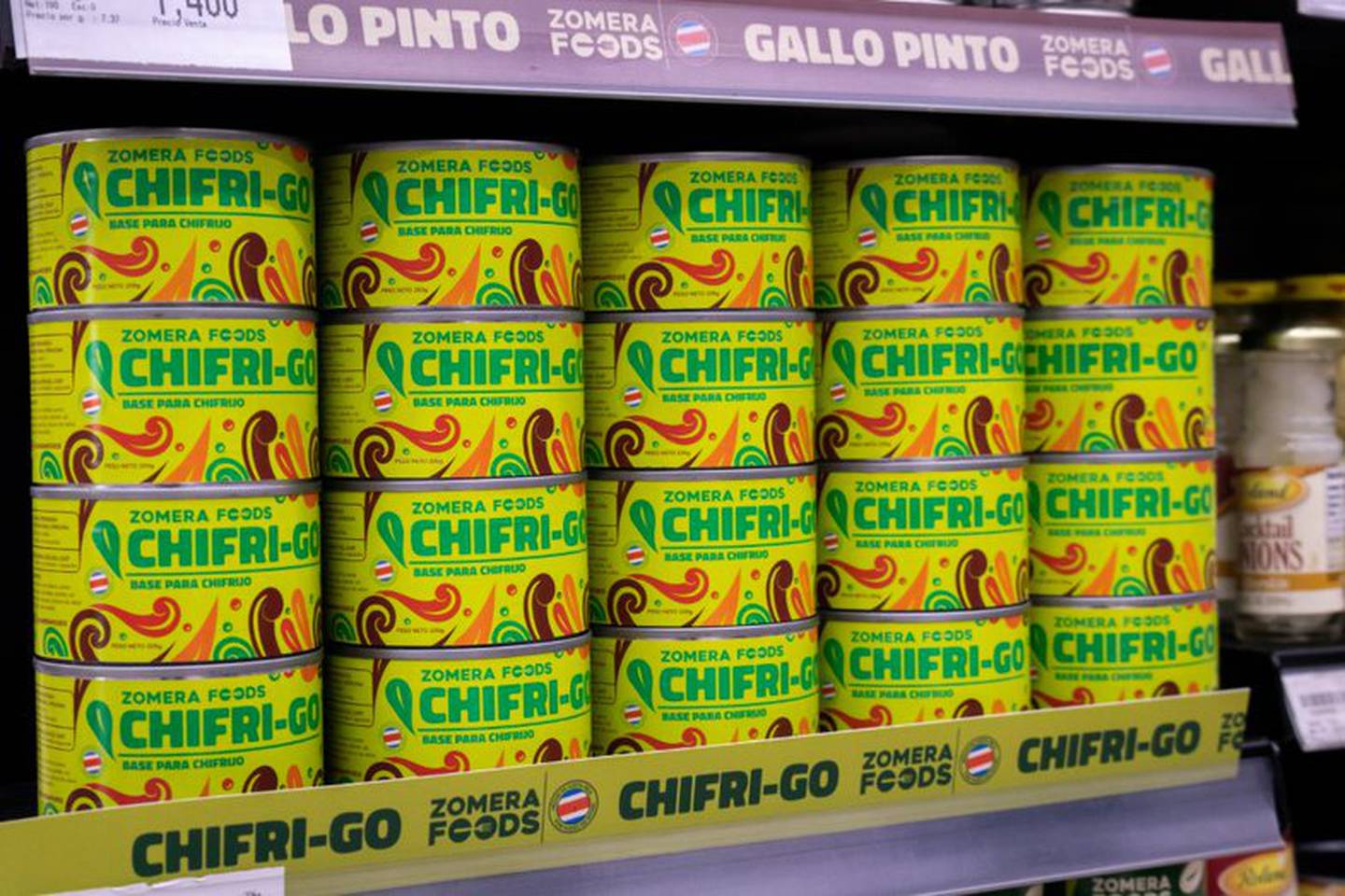 Chifrijo, Gallopinto, Arroz con siempre y hasta picadillo de papa con chorizo, ahora los puede encontrar enlatados gracias a Zomera Foods, emprendimiento de , Gabriel y Jaime Mesalles y Enrique Ramírez.