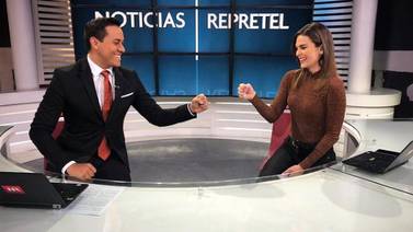 Periodistas Jennifer Segura y Óscar Ulloa vivieron unas elecciones muy relajadas 