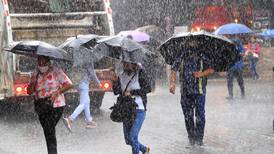 Onda tropical #48 traerá lluvias este domingo en la mayor parte del país