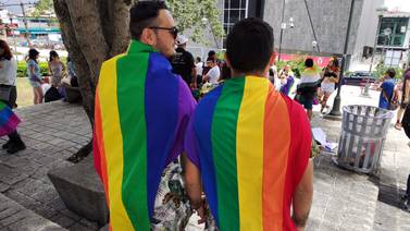 El Vaticano autoriza la bendición de parejas del mismo sexo