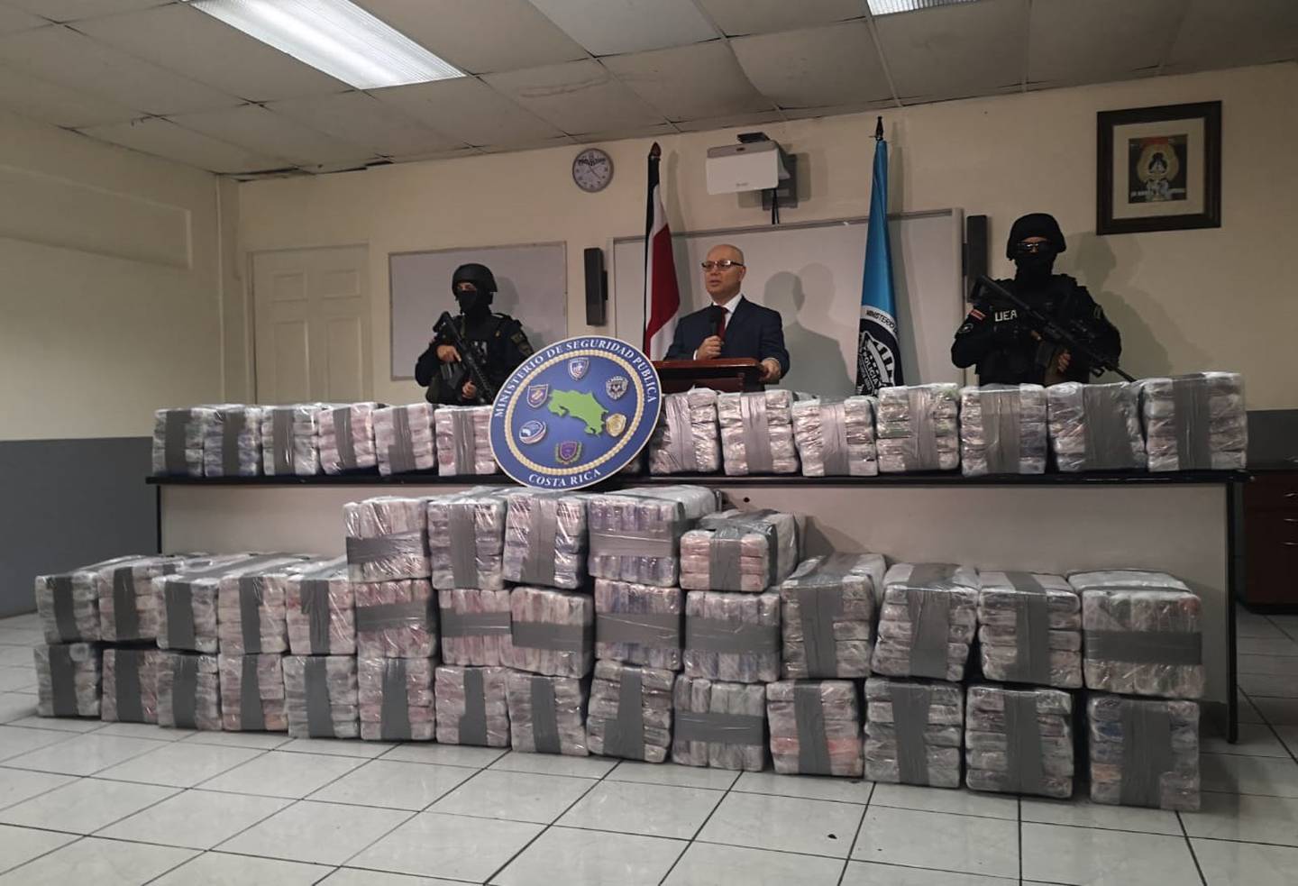 Decomisan 954 kilos de cocaína que iban ocultos dentro de contenedor que tenía como destino Bélgica. Foto MSP