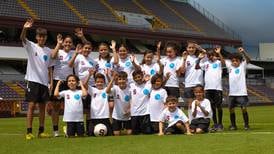 (Video) Saprissa quiere golear por los derechos de los niños y las niñas