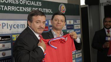 Candidato a la presidencia de Alajuelense ya llevó a Óscar Ramírez a dos equipos