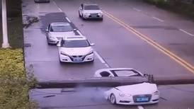 (Video) Así fue como un hombre logró evadir una muerte segura en China
