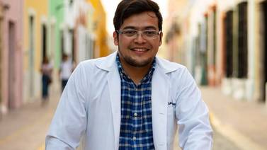 ‘El doctor en bici’, el joven que atiende pueblos rurales de México