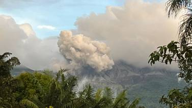 Rincón de la Vieja se mandó con una erupción de 14 minutos 