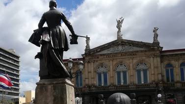 Estatua de Juan Mora Fernández volvió a donde estaba 100 años atrás 