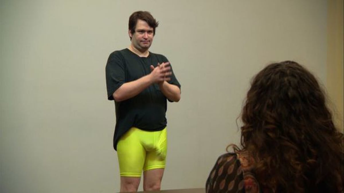 El hombre con el pene más grande del mundo reveló sus aventuras con