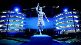 Estatua inmortaliza a Sergio “el Kun” Agüero en el estadio del Manchester City