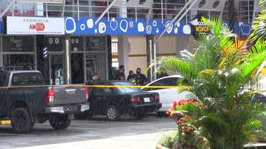 Matan a balazos a cliente de barbería en Cartago