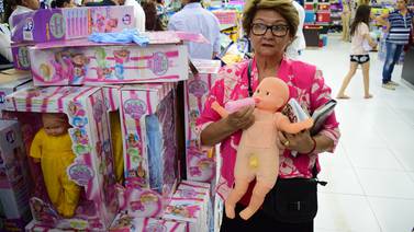 Mundo picante: Cierran juguetería por vender muñecas con "sorpresa"