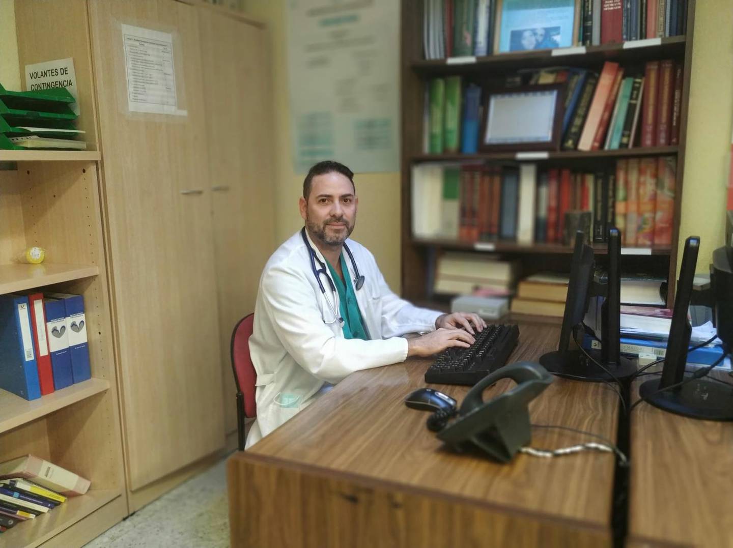 Doctor Mario Dalorzo González es tico y trabaja en España