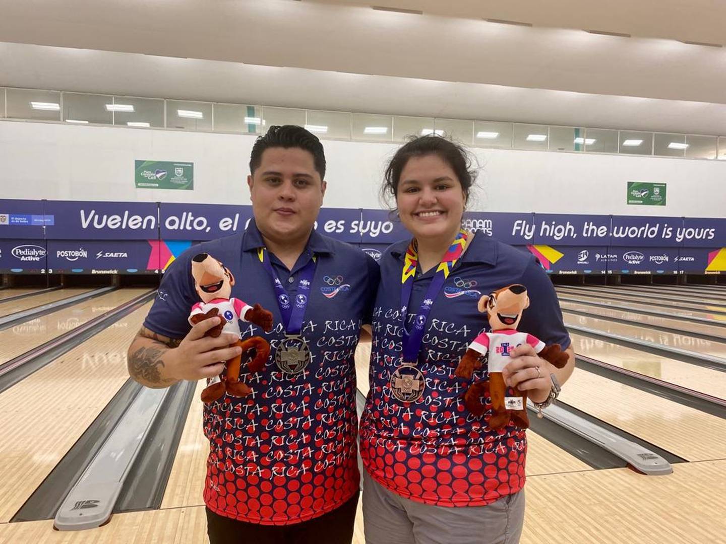 Jonaykel Conejo y Ericka Quesada medallistas en los Juegos Panamericanos Junior. Prensa CON.
