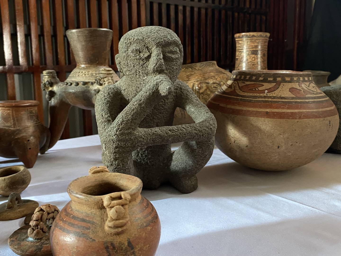 395 bienes arqueológicos que estaban resguardados en sedes diplomáticas de Costa Rica en Los Ángeles, Miami y Washington DC, fueron repatriados al país el pasado el 24 de febrero.