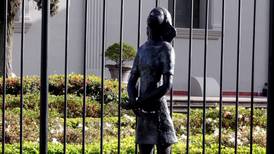 Escultura robada de Ana Frank que apareció de “milagro” regresó a San José