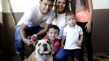 Rueda la bola: Michael Barrantes aprovechó  el fin de semana para hacer la romería