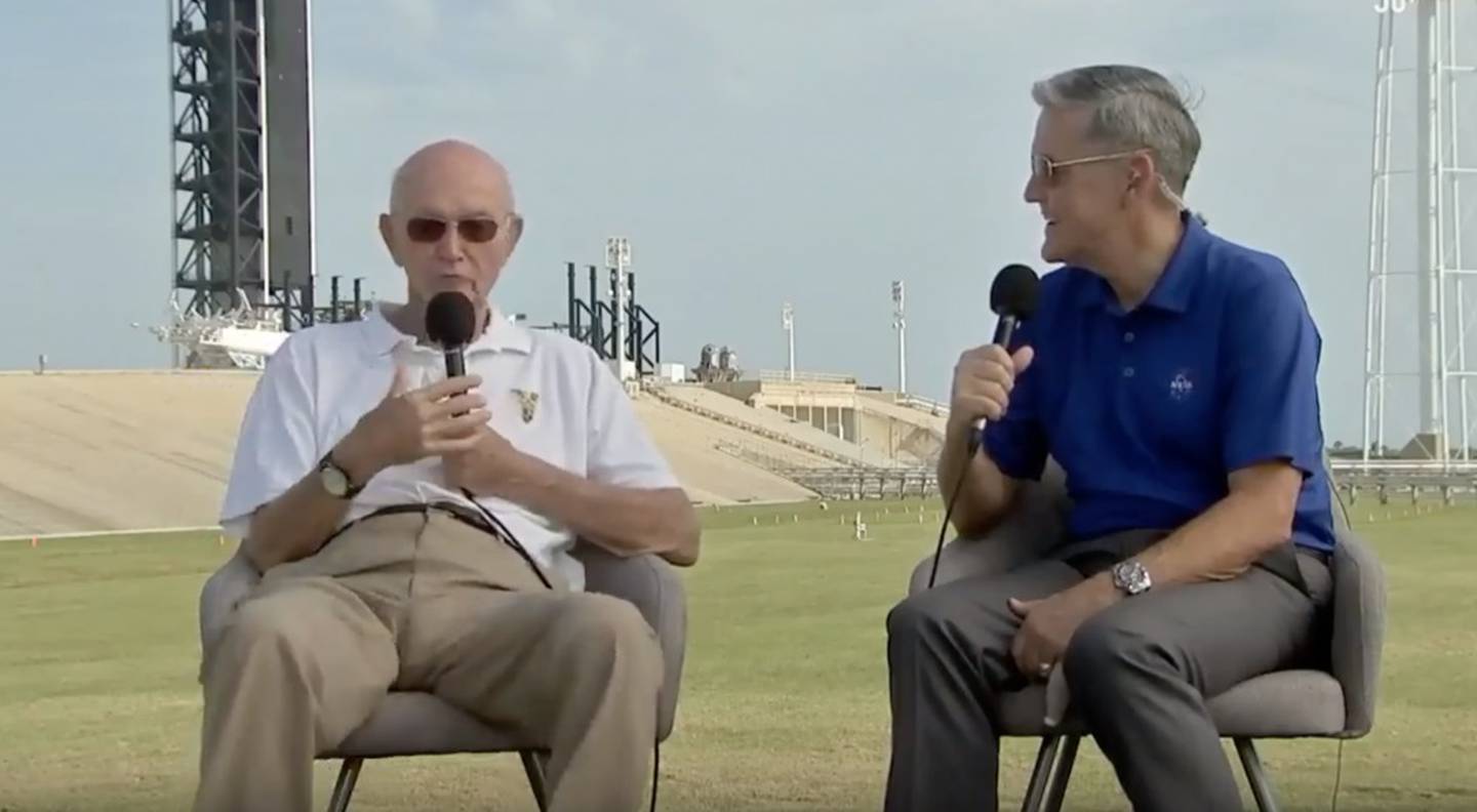 Dos de los tres tripulantes, Buzz Aldrin y Michael Collins, se reunieron este martes en la misma plataforma de lanzamiento