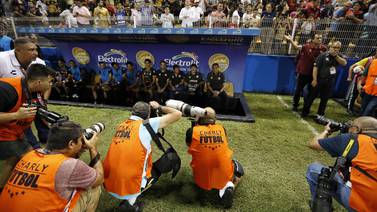 Diego Armando Maradona convirtió el fútbol de segunda mexicano en un show de primera