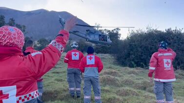 Rescate exitoso para española que pasó dos noches en cañón en el volcán Turrialba