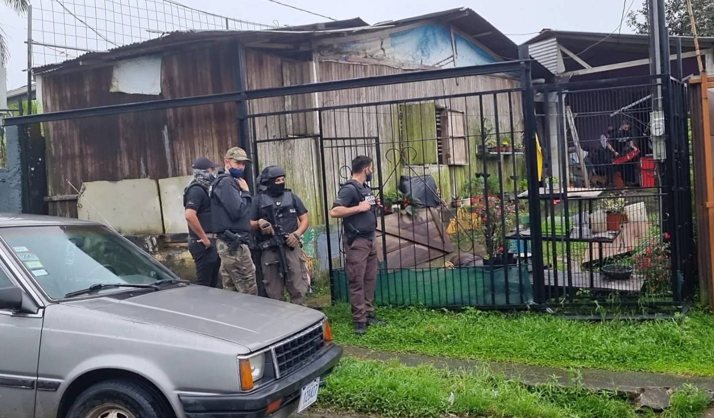 Detienen a sospechoso de meterse a robar en viviendas en San Carlos. Foto OIJ.
