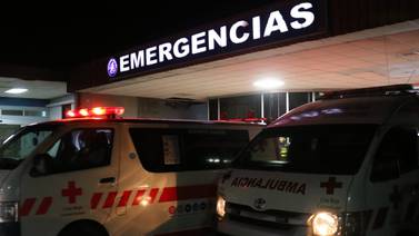 Dos hombres terminaron en el hospital tras ser vapuleados en Pococí y Cañas 
