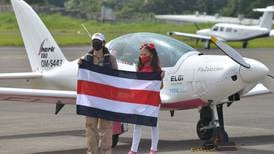 Zara Rutherford, piloto que pasó por Costa Rica, termina vuelta el mundo en solitario