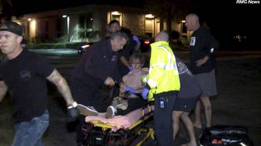 Balacera en bar de California deja 12 muertos