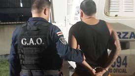 Detienen a jóvenes sospechosos de agredir y asaltar a trailero en Limón