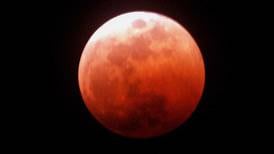 La Luna se vestirá de rojo el domingo por la noche