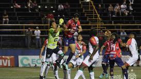 Tiempo de reposición llenó de polémica empate entre San Carlos y Guanacasteca