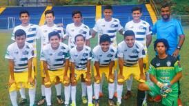 Periodista de Teletica Dudly Lynch se abrió una escuelita de fútbol en San Rafael de Naranjo