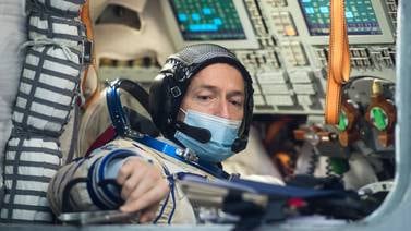 Cosmonautas desconfían de la vacuna rusa contra el covid-19