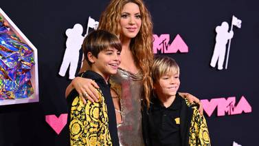 Una Shakira radiante deslumbró en la gala de los premios MTV