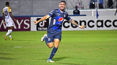 Alajuelense deja lucha por Jesús Godínez y firma a goleador del Motagua, dicen en Honduras