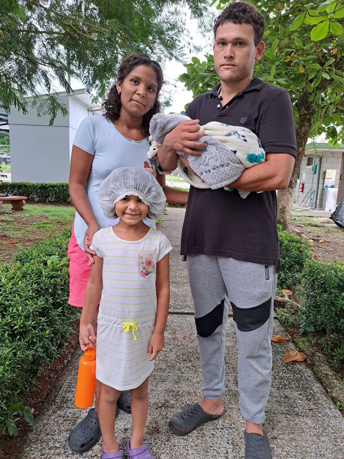 Dhelvis Infante Ojeda es una venezolana migrante que estaba embarazada y su hijo Liam nació en el hospital de Ciudad Neily.