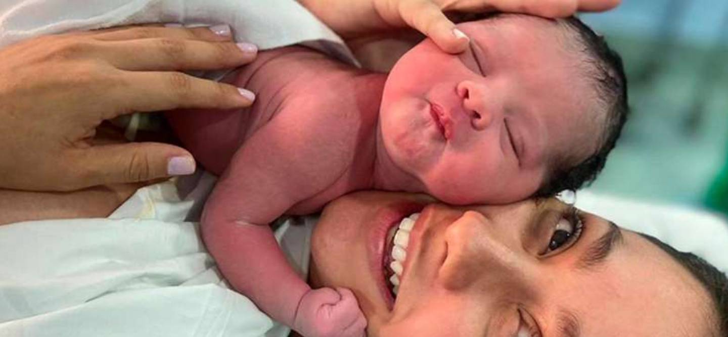 Thais Alfaro compartió imágenes con su recién nacido.