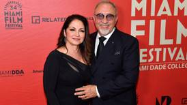 Emilio y Gloria Estefan ponen a la venta su impresionante mansión por si le sobra un menudillo