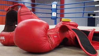 Leyenda del boxeo panameño sufre complicación cardíaca