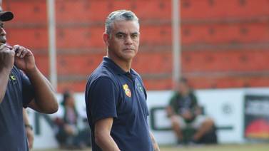 Héctor Altamirano, técnico del Herediano, fue claro sobre la gravedad de la lesión del portero Aarón Cruz