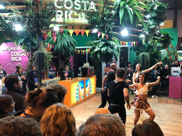 Video Con Clases De Swing Criollo Ticos Se Despidieron De Importante Feria Turistica Mundial La Teja