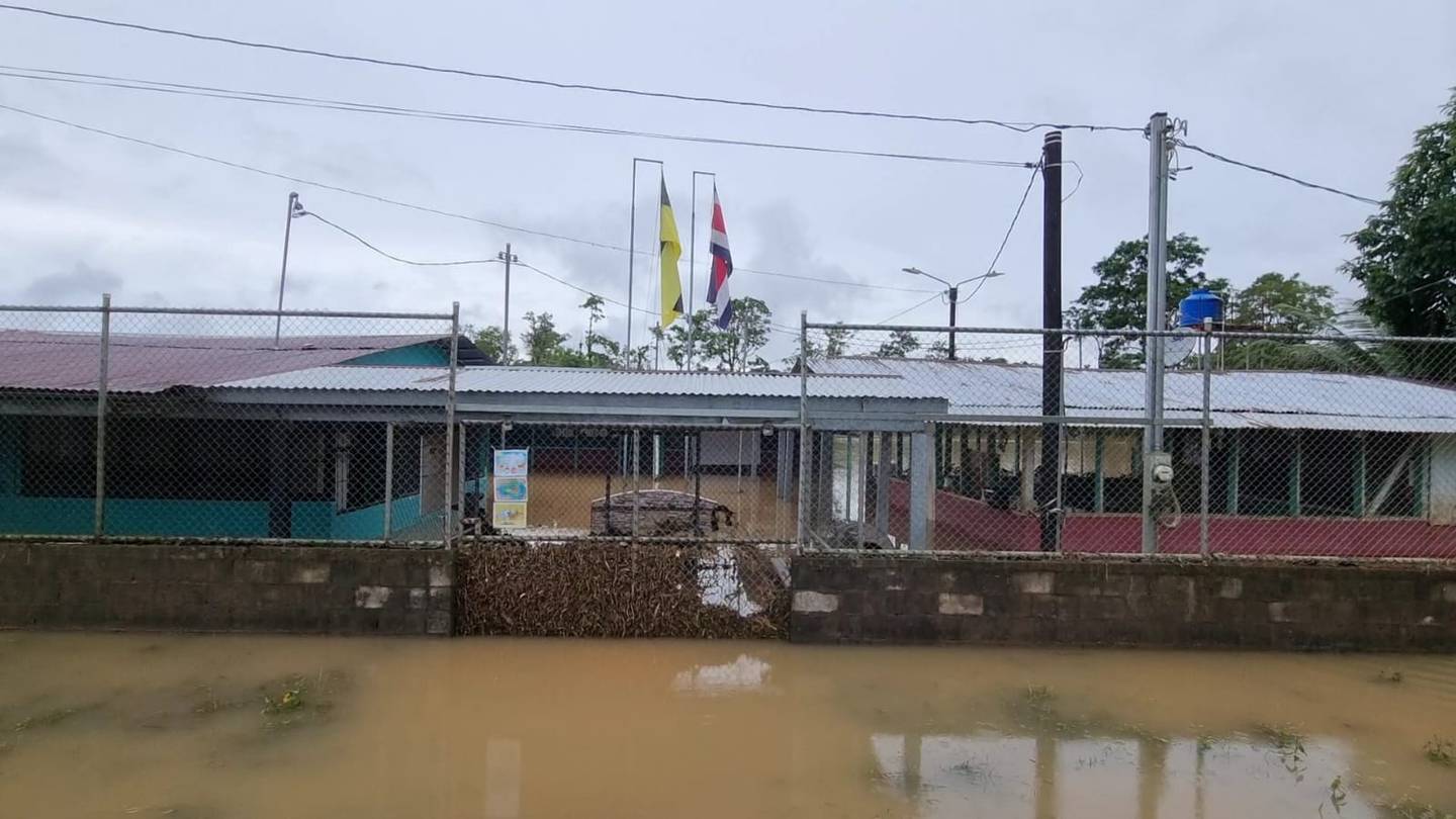 Inundaciones en Boca San Carlos, Cureña y Cureñita. Foto Edgar Chinchilla.