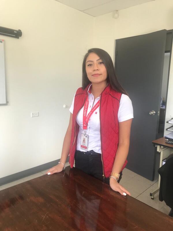 Fundación busca a 125 jóvenes para brindarles beca ...