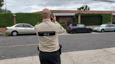 Fiscalía toma fotos a casa de Óscar Arias donde habrían ocurrido abusos sexuales