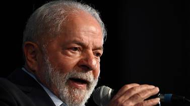 Lula investido por tercera vez presidente de Brasil