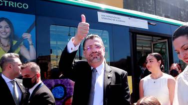 El apoyo al presidente Rodrigo Chaves se viene a pique