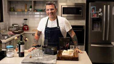 El chef Rafael Calderón tiene un asistente de lujo en sus restaurantes