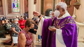 Católicos iniciaron este miércoles la Cuaresma con la imposición de la ceniza y el ayuno
