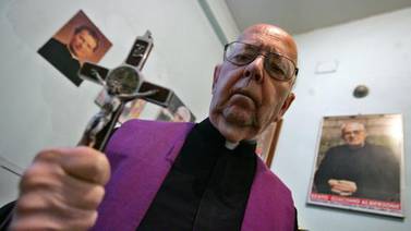 Un tico logró conversar con el exorcista del papa,  quien inspira una película de Hollywood